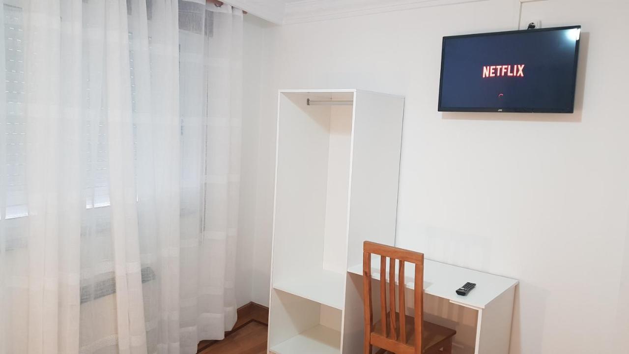 Apartamentos Shalom Ribadeo Kültér fotó